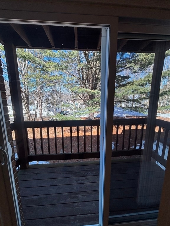 Building Photo - 707 Bedford St