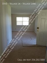 Building Photo - 104 Village Ln