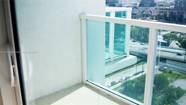 Foto del edificio - 31 SE 5th St