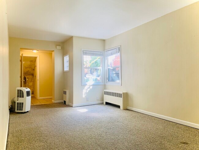 Foto del edificio - 3226 Rawlins Ave