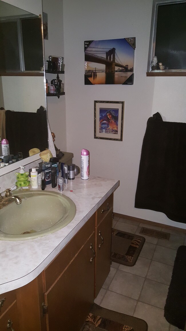 516 NE 9th Ct, MiltonFreewater, OR 97862 House Rental in Milton