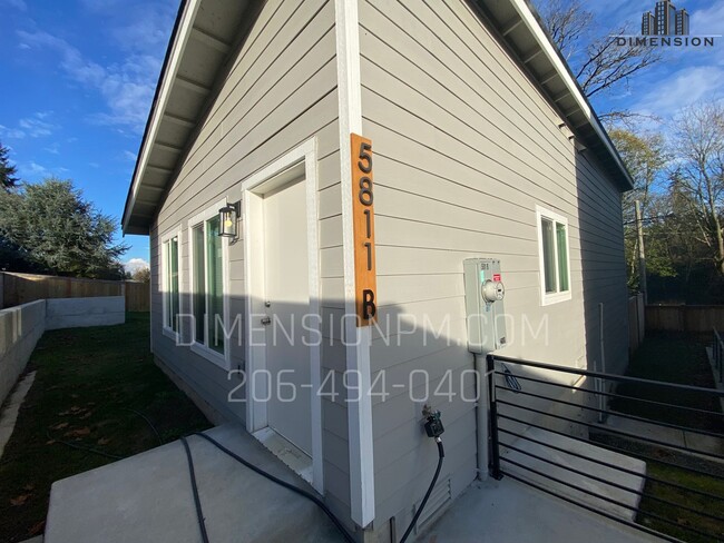 Foto del edificio - 5811 27th St NE