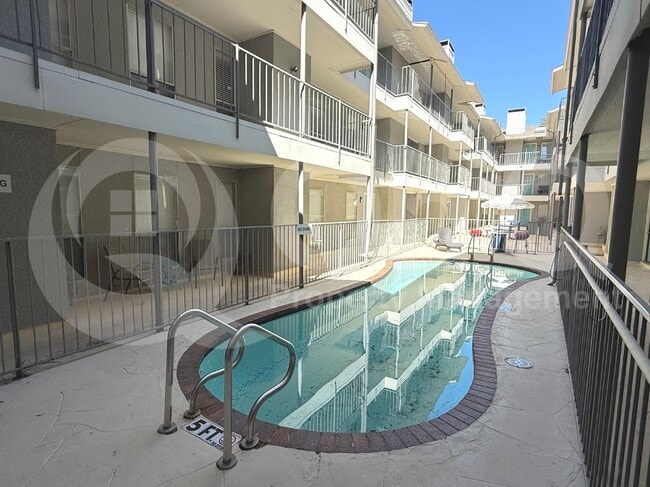 Foto del edificio - 4502 Gaston Ave