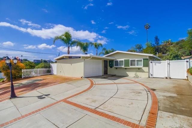 Primary Photo - 4716 Mt Cervin Dr