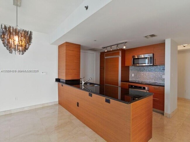 Building Photo - 50 Biscayne Blvd
