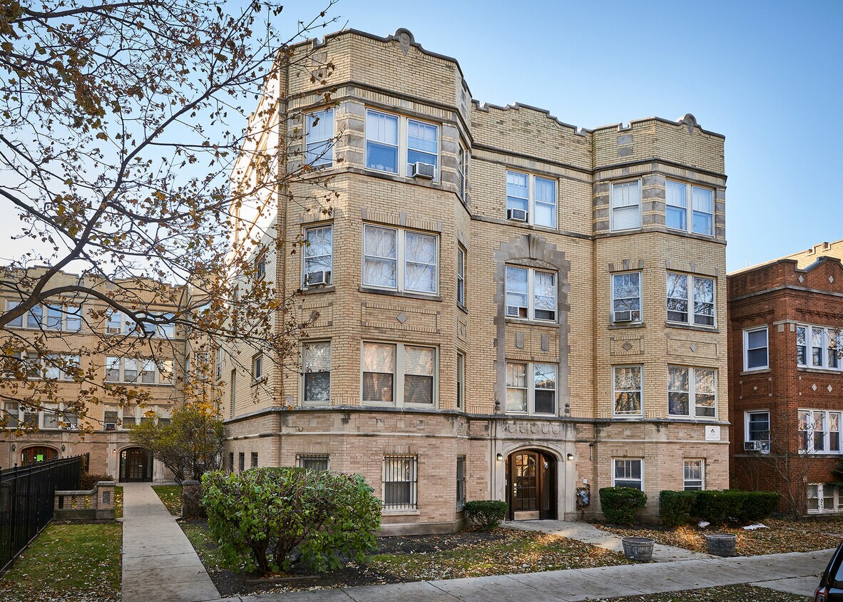 6316 N Artesian Ave Unit 201, Chicago, IL 60659 Condo for Rent in