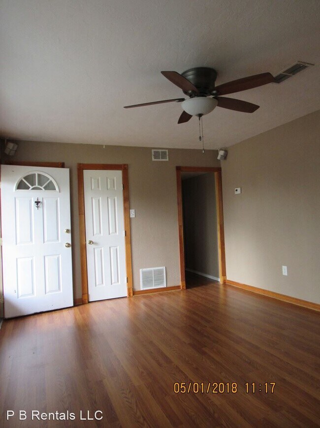 Foto del edificio - 3 br, 1.5 bath House - 2810 NW Ozmun Avenue