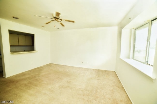 Building Photo - 403 Orchard Meadows Dr S