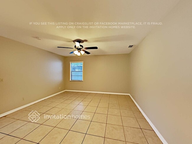 Foto del edificio - 715 Foxglove Pl