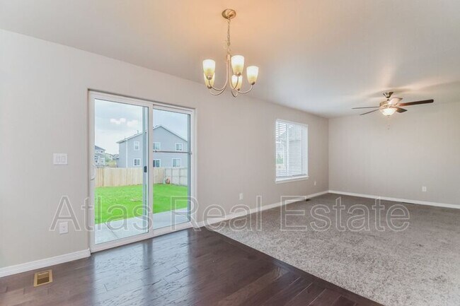 Foto del edificio - 6039 Meadowbank Ln