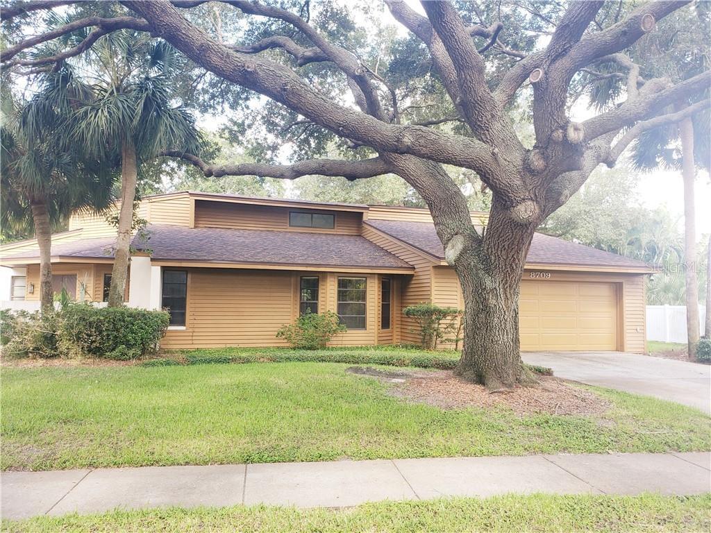 Foto principal - 8709 Baywood Park Dr