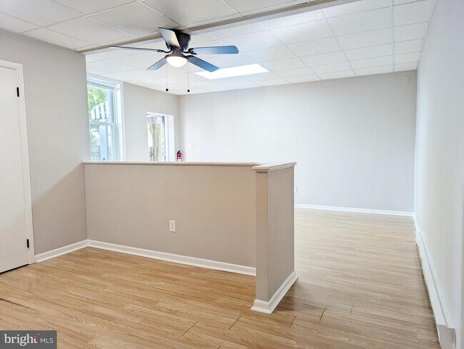 Foto del edificio - 110 N Main St