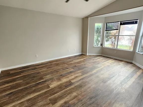 Building Photo - Gracious Abode
