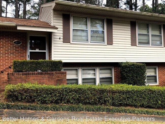 Foto del edificio - 3 br, 2.5 bath House - 3003 Hampshire Drive