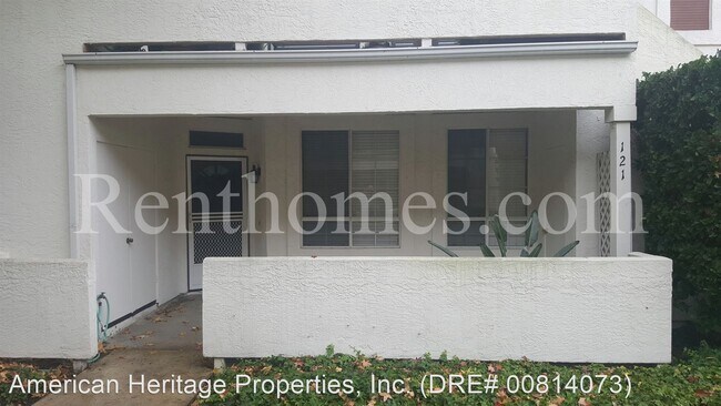 2 br, 2 bath House - 11530-121 Caminito La... photo'