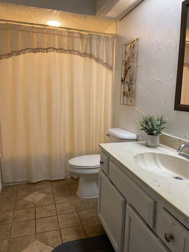 Foto del edificio - Beautiful 3 bed 2 bath house, Ready for Rent!!!