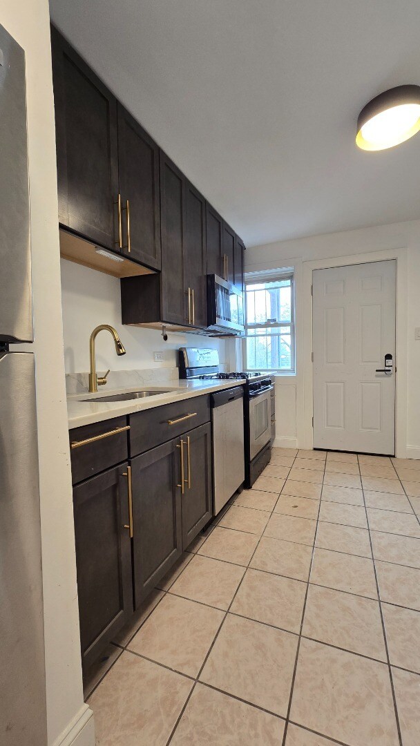 Foto del edificio - Spacious 3BR/2BA in Woodlawn – 1,700 Sq Ft...