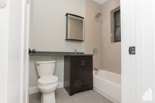 Foto del edificio - 4409 N Wolcott Ave