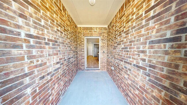 Building Photo - 2033 Juniper Pass Wy