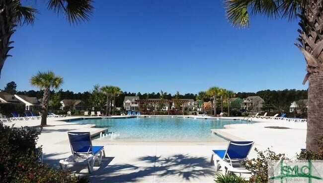 Foto del edificio - 3 Dispatch Rd