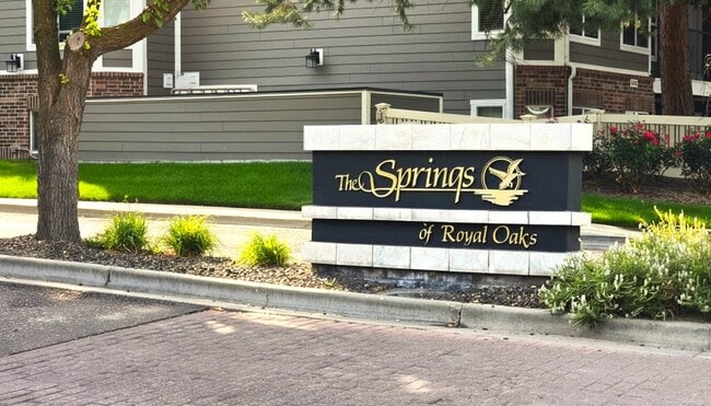 Building Photo - The Springs of Royal Oaks