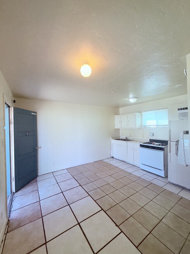 Foto del interior - PM354 - 1435 East Benson Highway