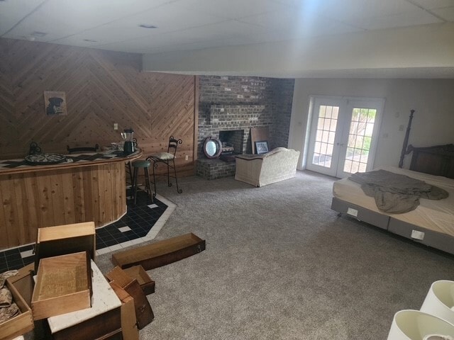 Kitchenette- microwave/fridge - 331 Lakeside Dr