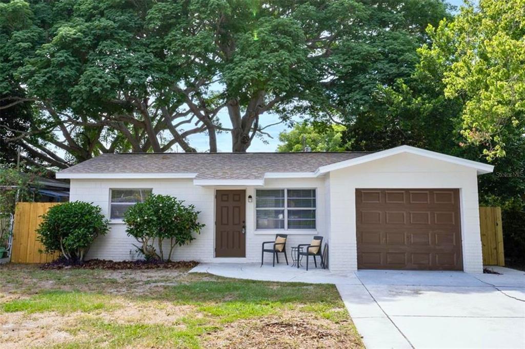 Foto principal - 4060 29th St N