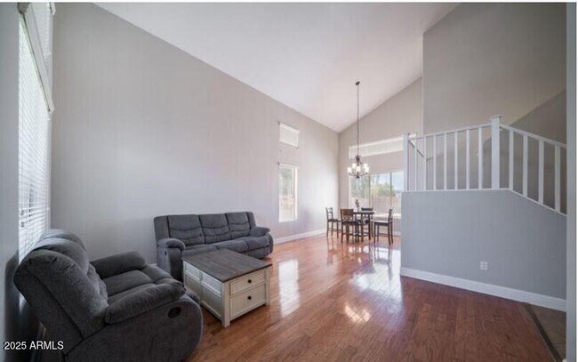 Foto del edificio - 3924 S Hollyhock Pl