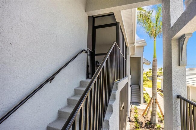 Building Photo - 12470 Wellen Golf St