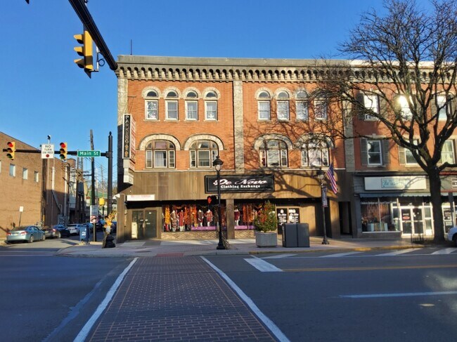 Building Photo - 4 N 6th