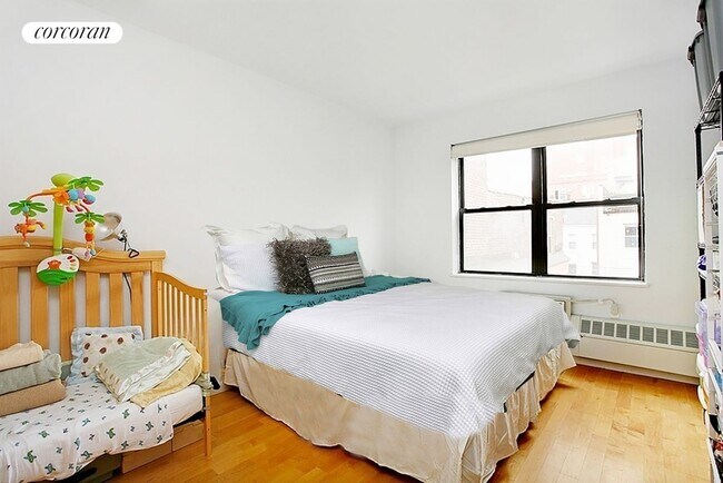 Foto del edificio - 249 16th St