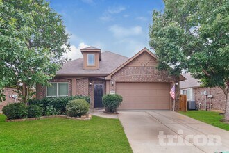 Building Photo - 1208 Ponderosa Drive