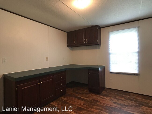 Foto del edificio - 2069 Grove Point Rd