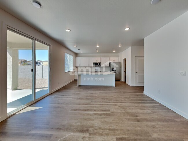 Building Photo - 9737 W Luxton Ln
