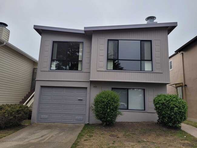 Photo - 54 Edgemont Dr House