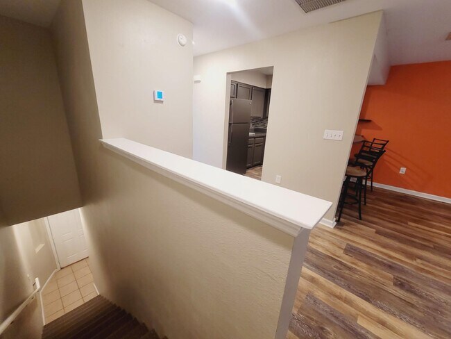 Building Photo - 741 White Dr