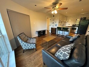 Building Photo - 18333 Roehampton Dr