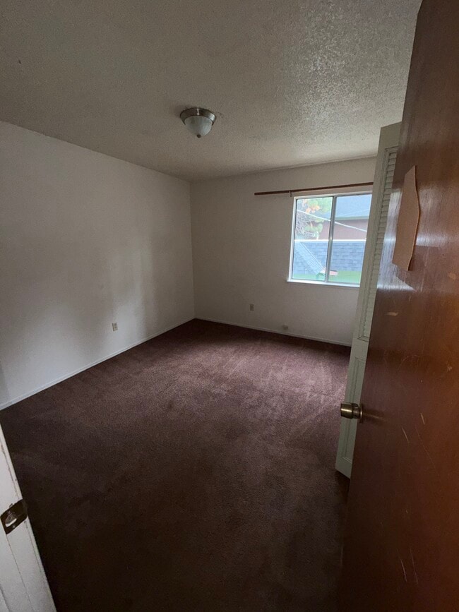 Foto del edificio - 1015 Glen Rd