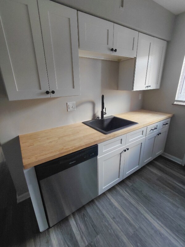 Foto del edificio - 6643 Montgomery Rd
