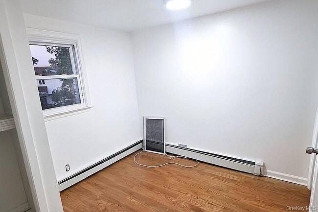 Building Photo - 308 40th St
