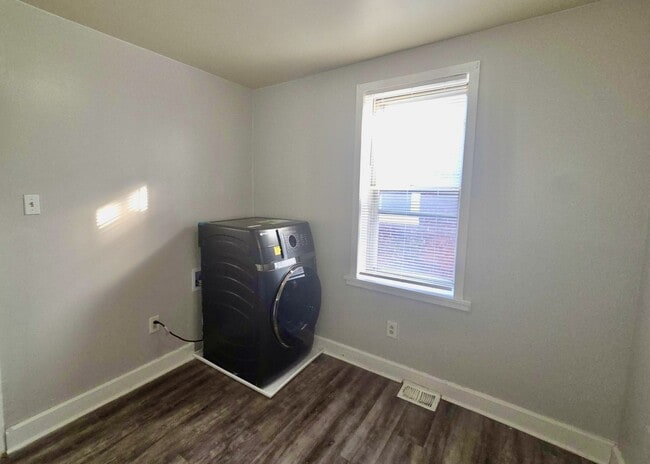 Photo - 1309 W Allegheny Ave Apartment