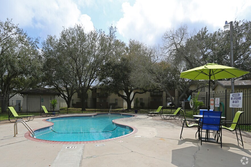 Autumn Sunrise Apartments Rentals Corpus Christi, TX