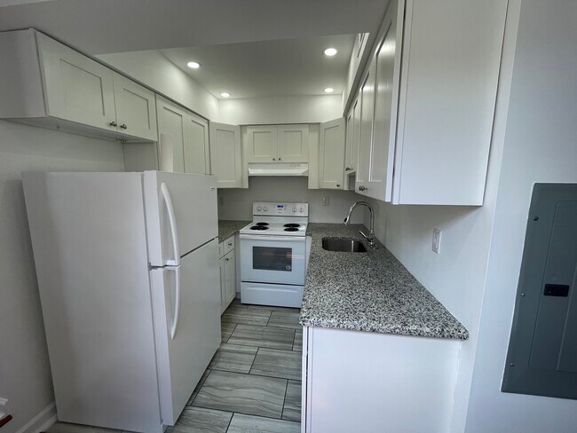 Kitchen - 1246 S 31st St