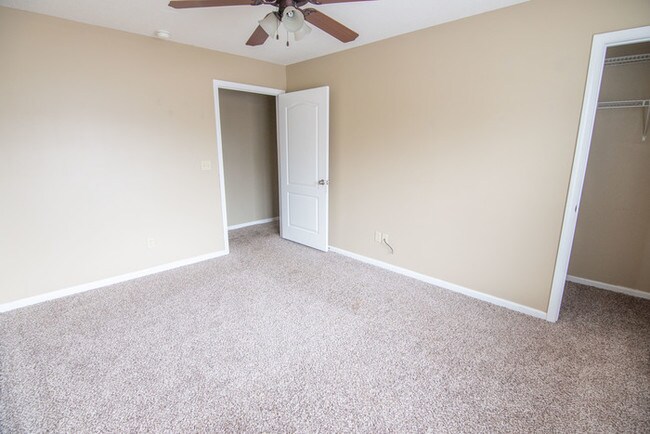 Foto del edificio - 3 bedroom, 2.5 bath