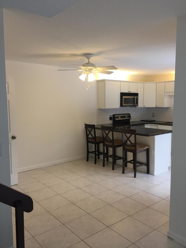 1810 San Juan Dr, Delray Beach, FL 33445 - Townhome Rentals in Delray ...