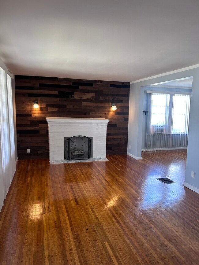 Foto del edificio - 2621 Sunset Ave