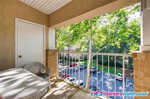Foto del edificio - 240 Renaissance Pkwy NE