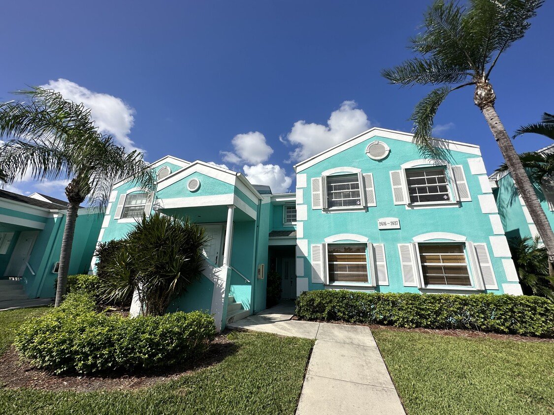 Primary Photo - 2620 SE 20th Ct