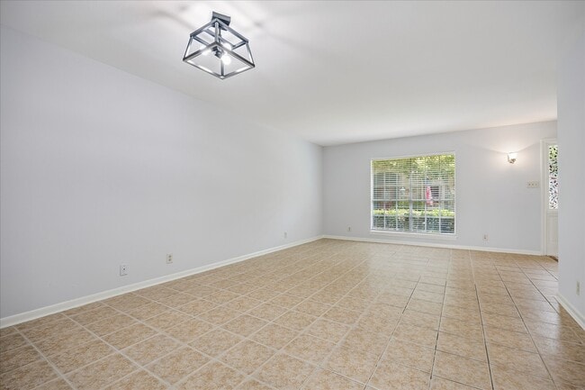 Building Photo - 2053 Winrock Blvd